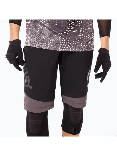 Pantaloni scurți de ciclism Oakley Maven Scrub negru/gri pentru bărbați negru