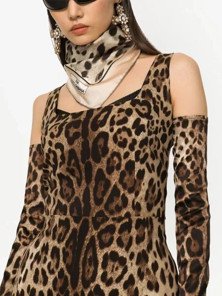 Hedvábný leopardí šál Dolce & Gabbana s potiskem
