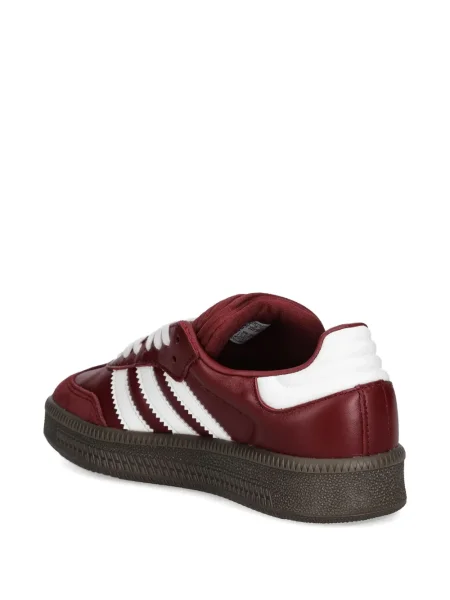 Prugaste bermuda kratke hlače Adidas s vezicama s čipkom smeđa