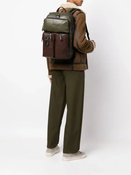 Rucsac Piquadro cu autograf verde