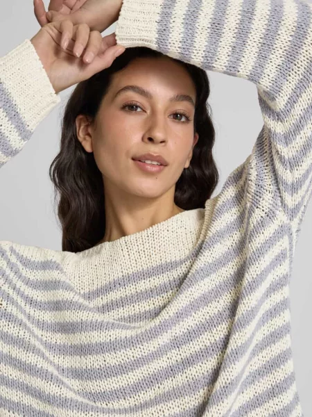 Sweter z dzianiny o kroju comfort fit z mieszanki bawełny Marc O'polo