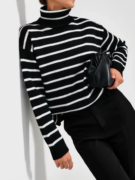 Смугастий гольф чорний