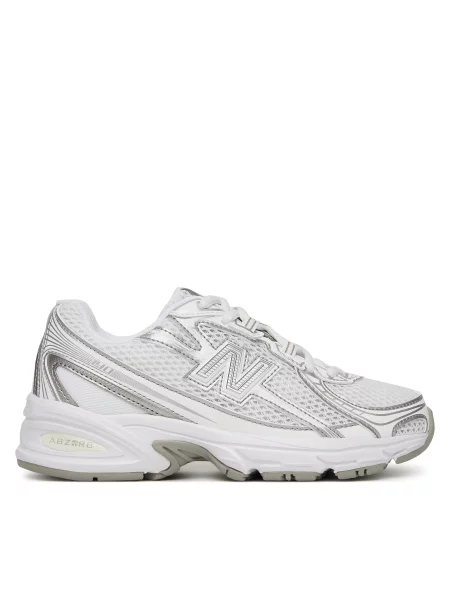 Сникърси New Balance бял