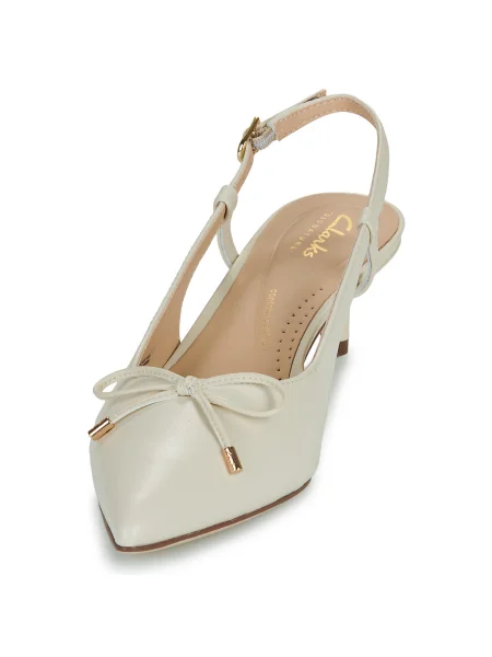 Pantofi Clarks cu funde bej