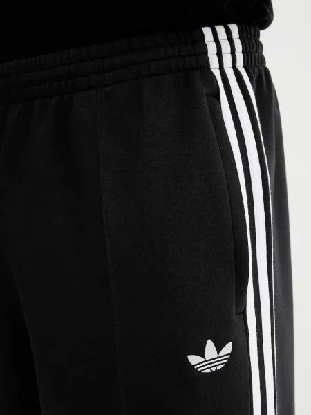 Спортивні штани adidas Originals Spacer Drill Tp з аплікацією чорний
