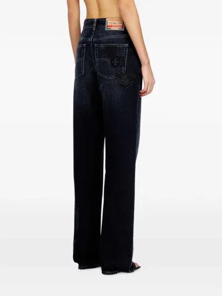 Blugi Diesel cu broderie albastru