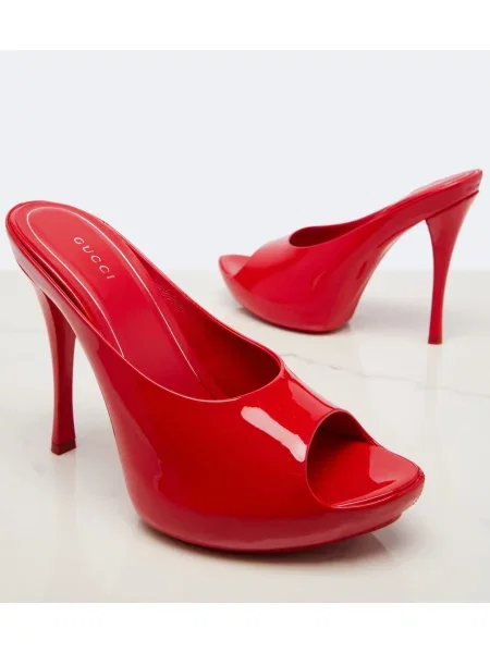 Sandale Gucci din piele cu platformă de lac roșu