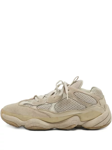 Sneakerși Adidas Yeezy din piele de căprioară