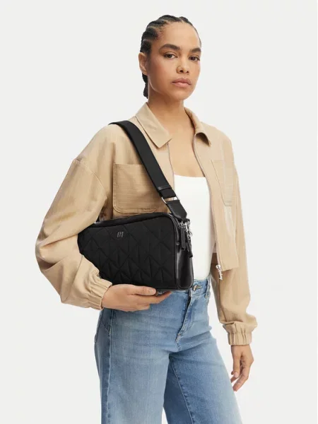 Torbica Calvin Klein crna