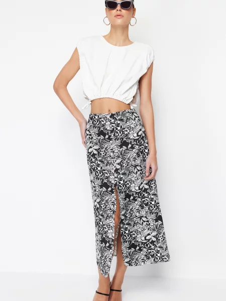 Fustă midi Trendyol de in negru