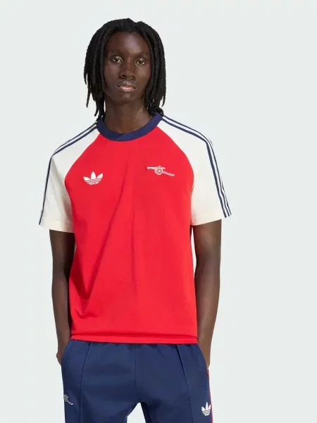 Спортивна футболка adidas червоний