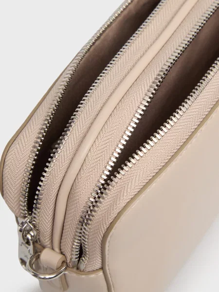 Сумка Calvin Klein бежева