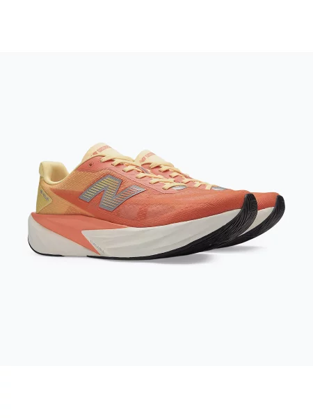Мъжки обувки за бягане New Balance FuelCell Rebel V5 tangerine heat/silver metallic оранжево