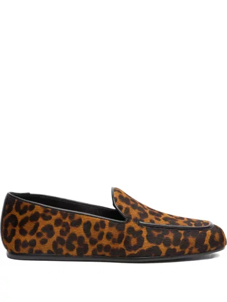 Pantofi loafer Stuart Weitzman cu model leopard maro