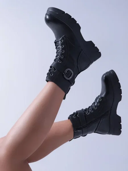 Botine negre