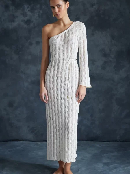 Sukienka maxi Trendyol na jednym ramieniu biała