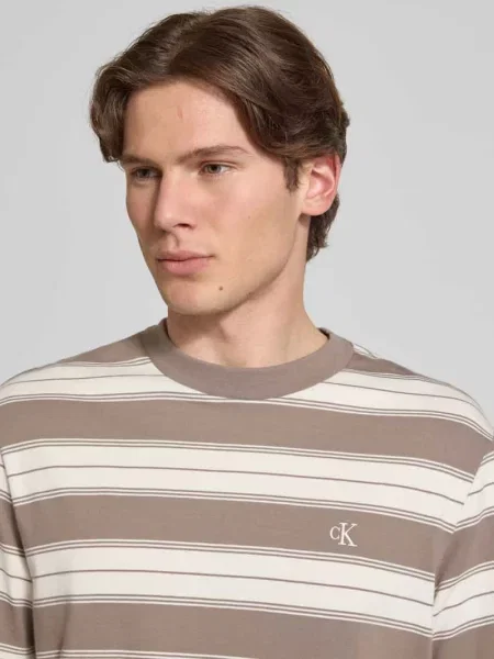 T-shirt o kroju regular fit z mieszanki bawełny Calvin Klein Jeans