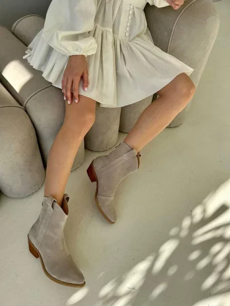 Замшевые сапоги 105.store бежевые