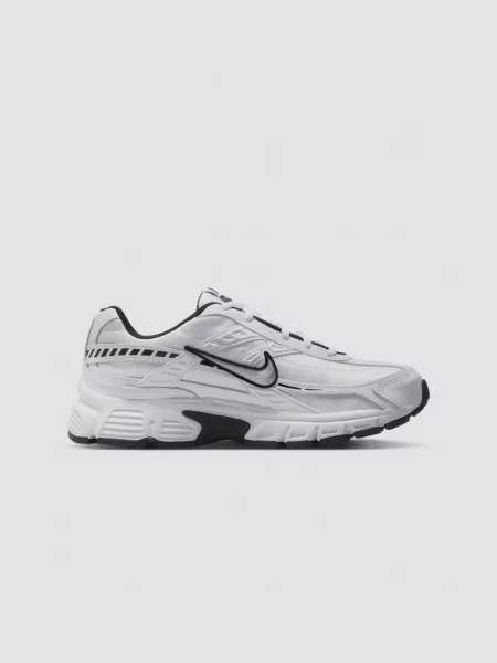 Кроссовки Nike белые