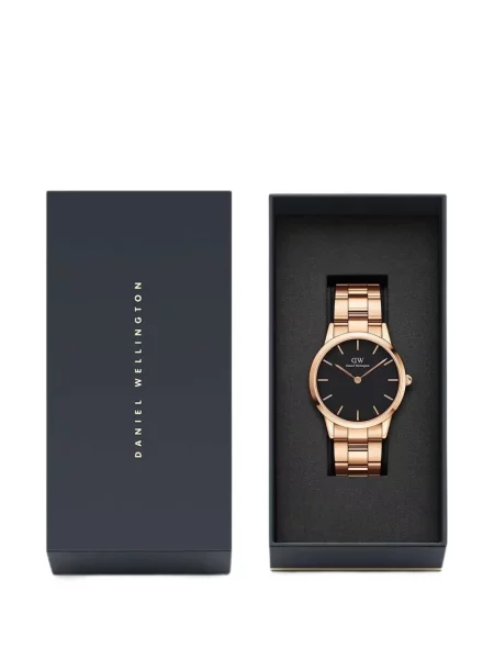 Часовник Daniel Wellington черно