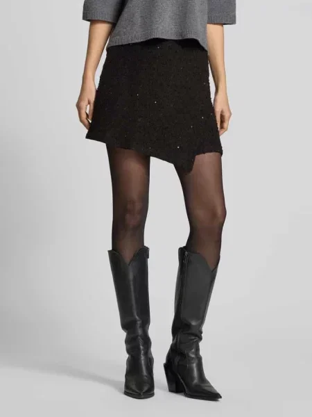 Szorty w stylu kopertowym o kroju regular fit model NINKY' Ichi czarne