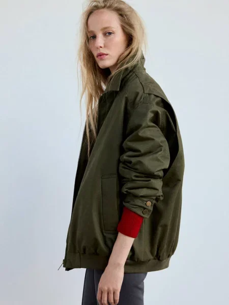 Parka z odpinanym kołnierzem z futerkiem khaki Kobieta XS MANGO