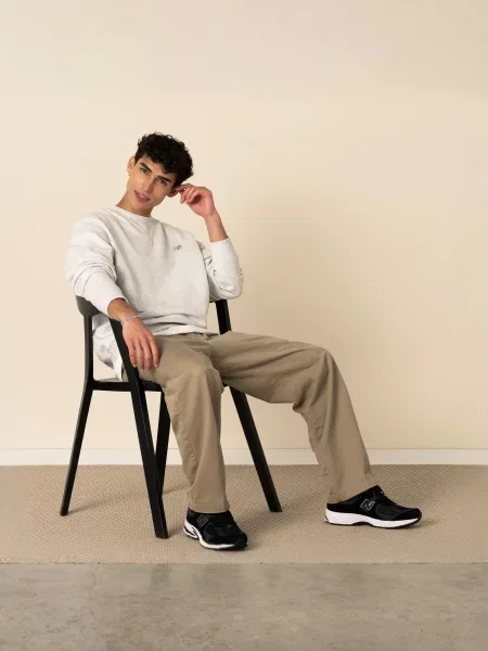 Замшевые повседневные кроссовки New Balance черные