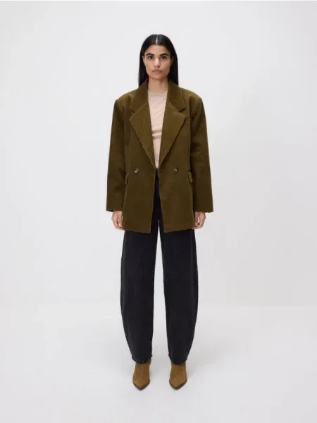Reserved Dvojradový menčestrový sako svetloolivová