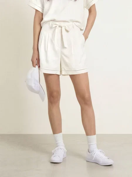 Lacoste szorty z lyocellem białe