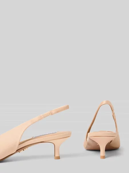 Czółenka z fakturowaną podeszwą model ‘Kari’ Steve Madden różowa