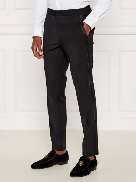 HUGO gyapjú nadrág | extra slim fit fekete