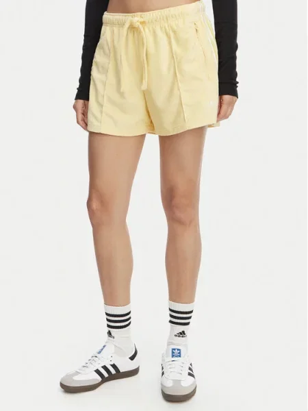 Sportovní kraťasy adidas žluté