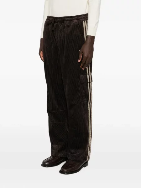 Pantaloni Adidas cu broderie cu dungi din piele de căprioară maro