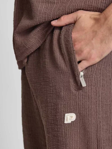 Spodnie dresowe o kroju regular fit z fakturowanym wzorem model ‘Libco’ Pegador