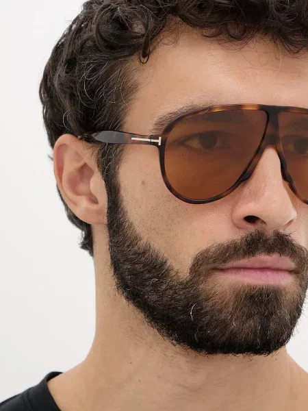 Солнцезащитные очки Tom Ford