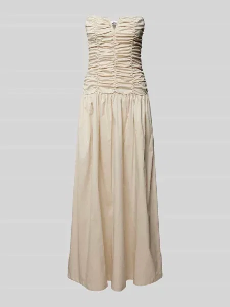 Sukienka koktajlowa z marszczeniami model ‘Shyla’ Amy Lynn biała