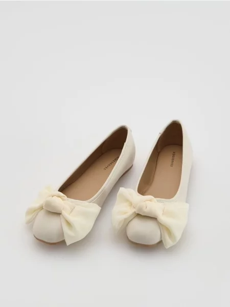 Кожаные балетки Reserved