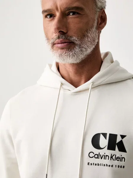 Суичър с качулка Calvin Klein Jeans с качулка бежово