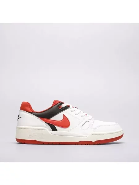 Ilgaauliai batai Nike balta