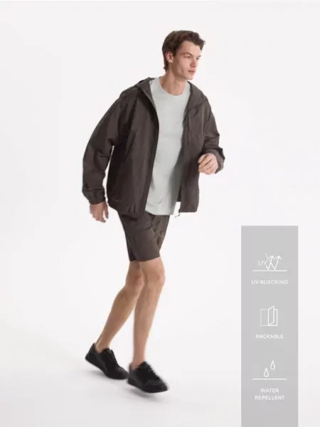 Ветровка Reserved коричневая