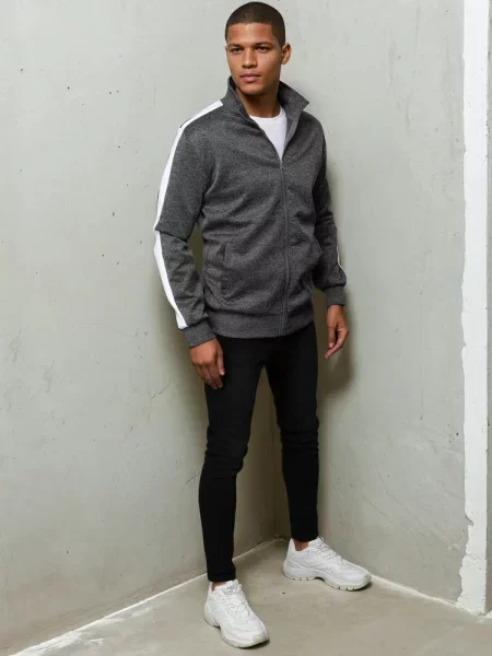 Vesta Dstreet siva