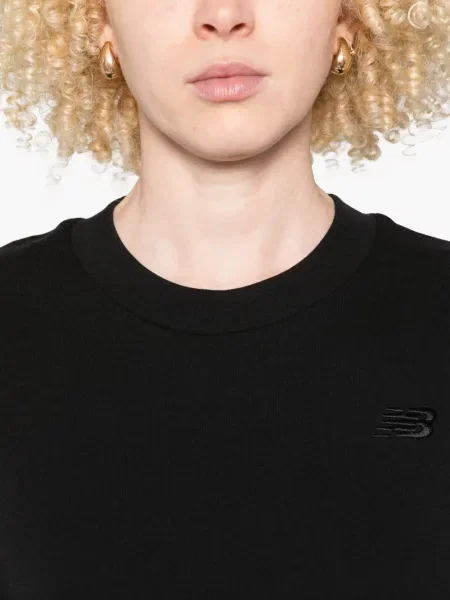 Tricou New Balance cu broderie cu decolteu rotund negru