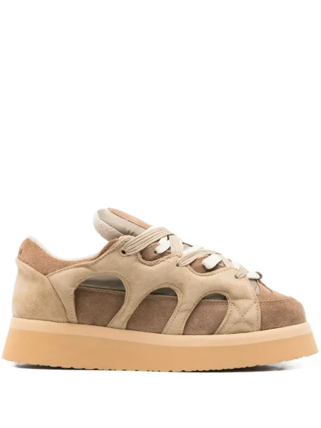 Sneaker Santha