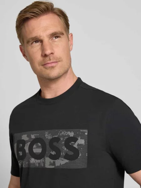 T-shirt o kroju regular fit z mieszanki bawełny model TS_GLOBE LOGOPATTERN' Boss Green czarna