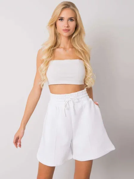 Pantaloni scurți Fashionhunters alb
