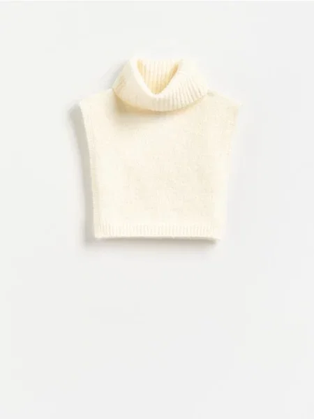 Reserved Poncho cu maletă crem