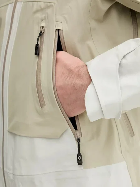 Горнолыжная куртка Descente