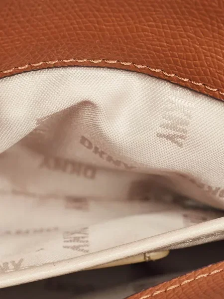 Geanta crossbody Dkny maro