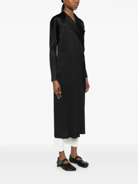Kabát Pleats Please Issey Miyake fekete