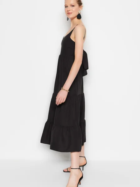 Sukienka maxi Trendyol z falbankami wiązana czarna